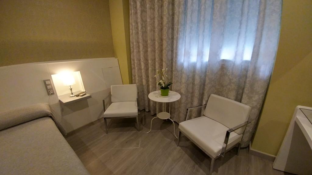 Hostal Paris Сан Фернандо Екстериор снимка