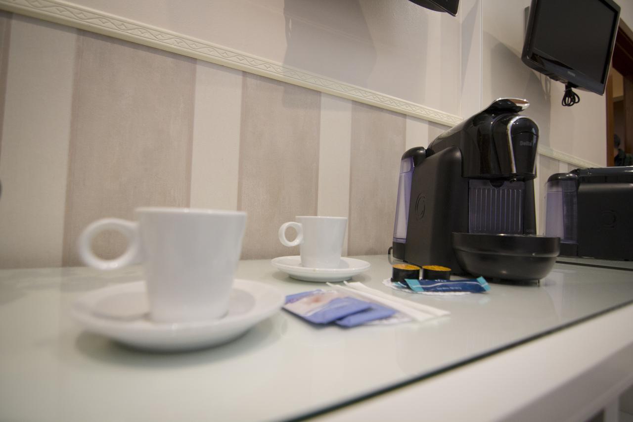 Hostal Paris Сан Фернандо Екстериор снимка