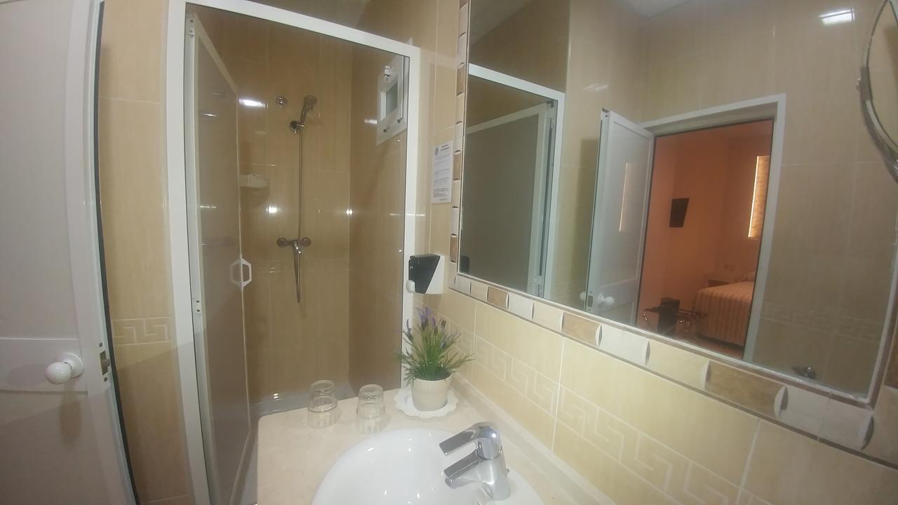 Hostal Paris Сан Фернандо Екстериор снимка